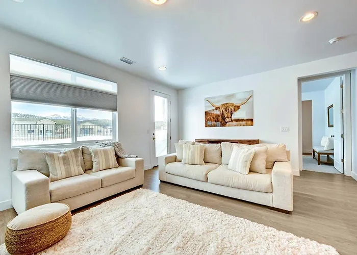 12 Mi To Dtwn Flagstaff: Spacious Home! Bellemont