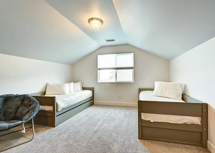 Hébergement de vacances 12 Mi To Dtwn Flagstaff: Spacious Home!