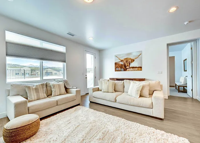 12 Mi To Dtwn Flagstaff: Spacious Home! Holiday home